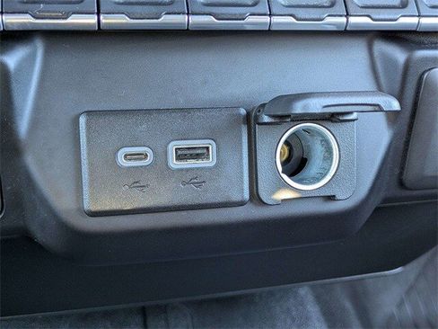 Used 2023 Chevrolet Silverado 2500 LT w/ Convenience Package image 21