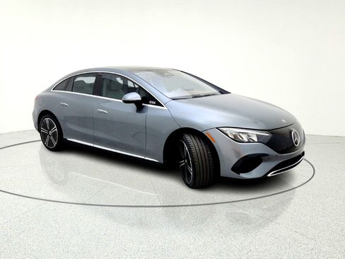 Certified 2023 Mercedes-Benz EQE 500 4MATIC Sedan image 13