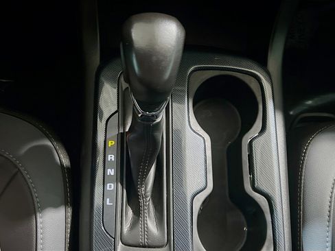 Used 2022 Chevrolet Colorado Z71 RWD image 13