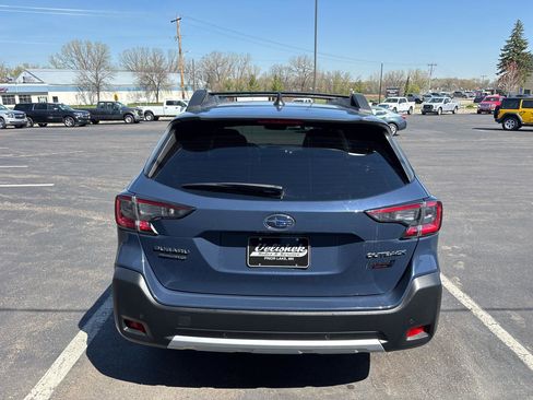 Used 2023 Subaru Outback Limited image 4