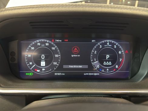 Used 2020 Land Rover Range Rover HSE image 17