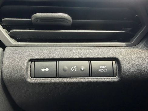 Used 2021 Nissan Altima 2.5 SV AWD/4WD image 17