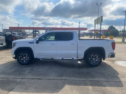 New 2025 GMC Sierra 1500 SLT w/ SLT Premium Plus Package