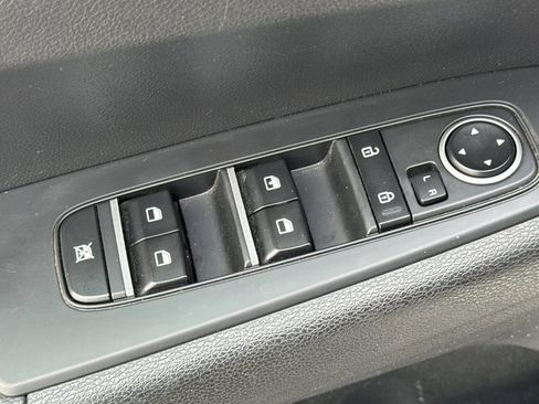 Used 2023 Kia Forte LXS image 11