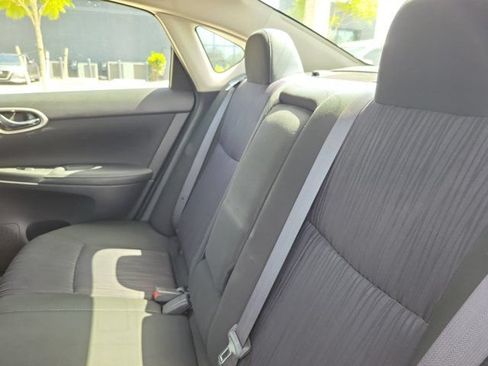 Used 2019 Nissan Sentra SV w/ Special Edition Package FWD image 13