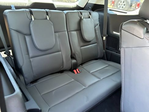 Certified 2026 Ford Explorer Active w/ Active Comfort Package RWD image 20