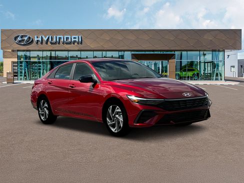 Certified 2025 Hyundai Elantra Sport FWD image 11