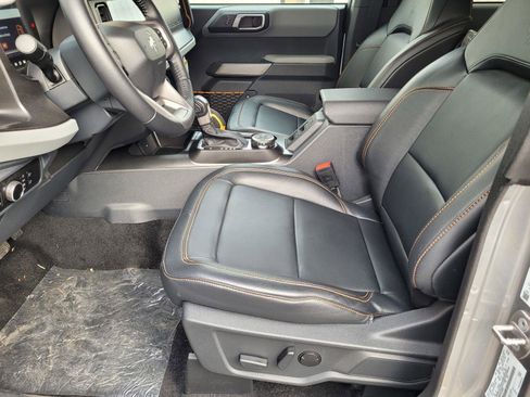 Used 2023 Ford Bronco Badlands w/ Sasquatch Package AWD/4WD image 19