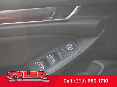Used 2019 Honda Accord Sport image 21