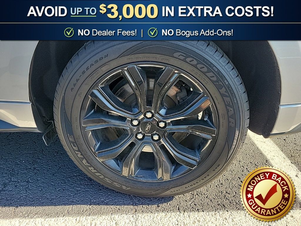 Used 2024 Ford Edge SE w/ Black Appearance Package AWD/4WD image 11