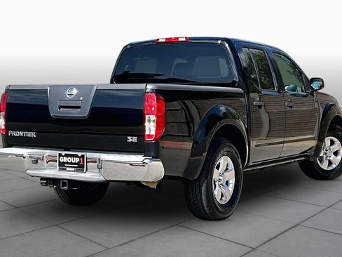 Used 2010 Nissan Frontier SE RWD image 12
