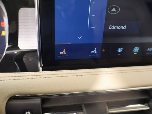 New 2026 Lincoln Corsair Premiere FWD image 7