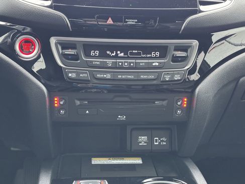 Used 2022 Honda Pilot Black Edition image 19