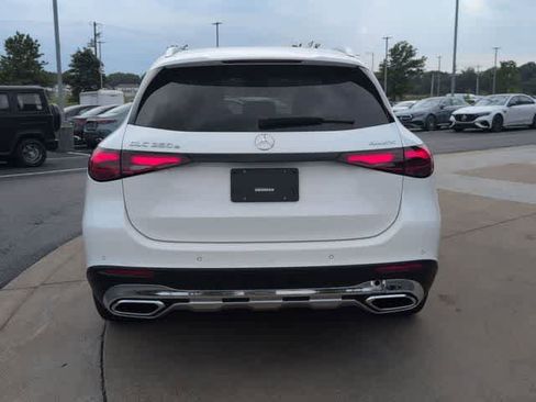 Used 2025 Mercedes-Benz GLC 350e 4MATIC image 5