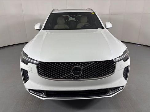 New 2026 Volvo XC90 B6 Plus w/ Protection Package AWD/4WD image 3