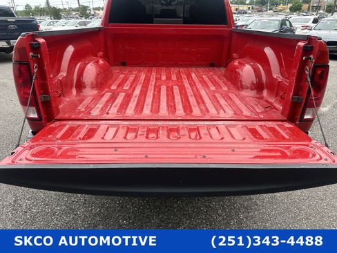 Used 2017 RAM 1500 Classic SLT image 21