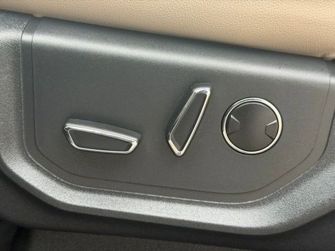 Used 2024 Ford Expedition Max Limited image 11