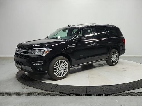 Used 2024 Ford Expedition Limited AWD/4WD image 4