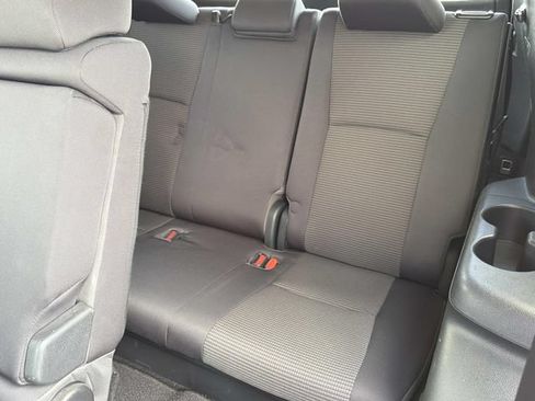 Used 2021 Toyota Highlander L FWD image 21