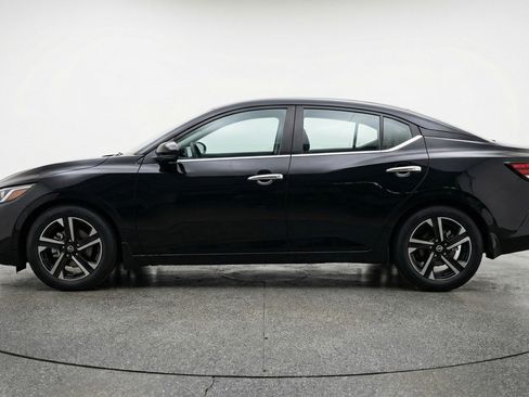 Used 2025 Nissan Sentra SV FWD image 5