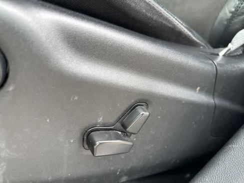 Used 2021 Jeep Grand Cherokee Laredo X image 11