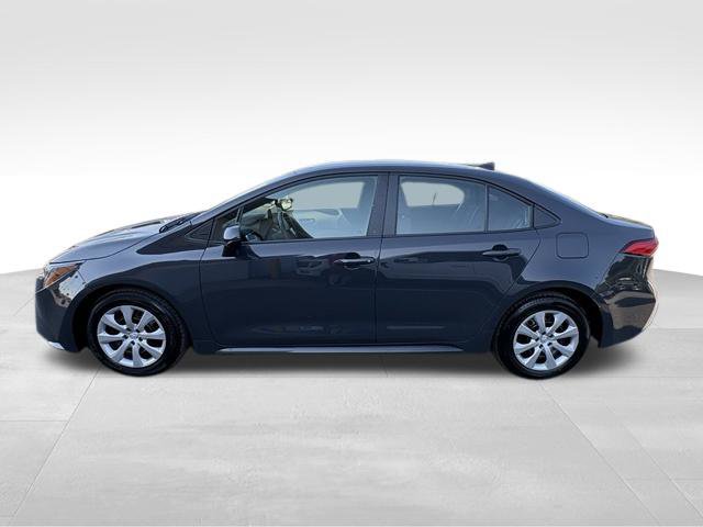 Used 2025 Toyota Corolla LE FWD image 12