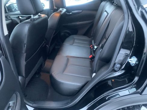 Used 2018 Nissan Rogue Sport SL w/ SL Premium Package image 24