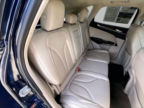 Used 2017 Lincoln MKC Reserve FWD image 20