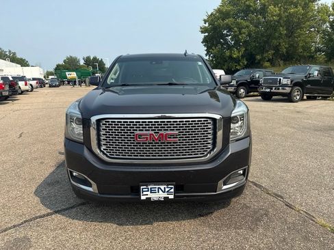 Used 2015 GMC Yukon XL Denali w/ Premium Package AWD/4WD image 2