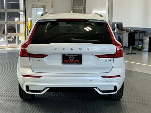 Used 2024 Volvo XC60 B5 Plus AWD/4WD image 30