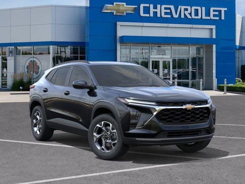 New 2026 Chevrolet Trax LT w/ Sunroof Package image 7