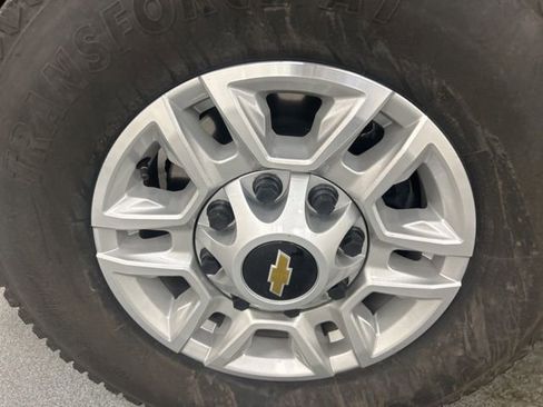 Used 2025 Chevrolet Silverado 2500 LT w/ Safety Package image 26