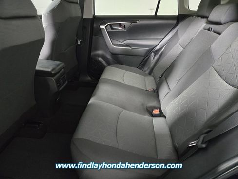 Used 2022 Toyota RAV4 XLE w/ Convenience Package image 16