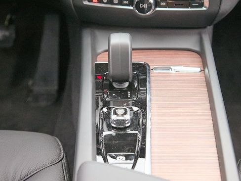 New 2026 Volvo V60 B5 Cross Country Plus w/ Climate Package image 29