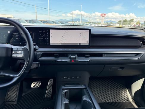 Certified 2024 Kia EV9 GT-Line AWD/4WD image 26