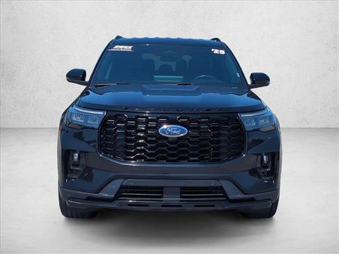 Certified 2025 Ford Explorer ST-Line w/ ST-Line Street Pack AWD/4WD image 2