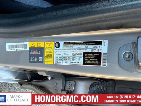 Used 2019 BMW 530e w/ Convenience Package image 18