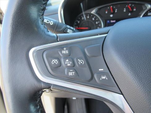 Used 2022 Chevrolet Equinox LT FWD image 20