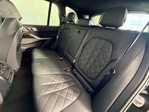 Used 2024 BMW X5 xDrive40i w/ Premium Package image 29