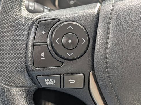 Used 2013 Toyota RAV4 XLE image 11