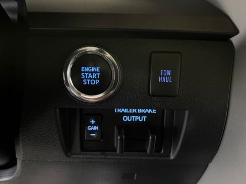 Used 2021 Toyota Tundra SR5 image 23