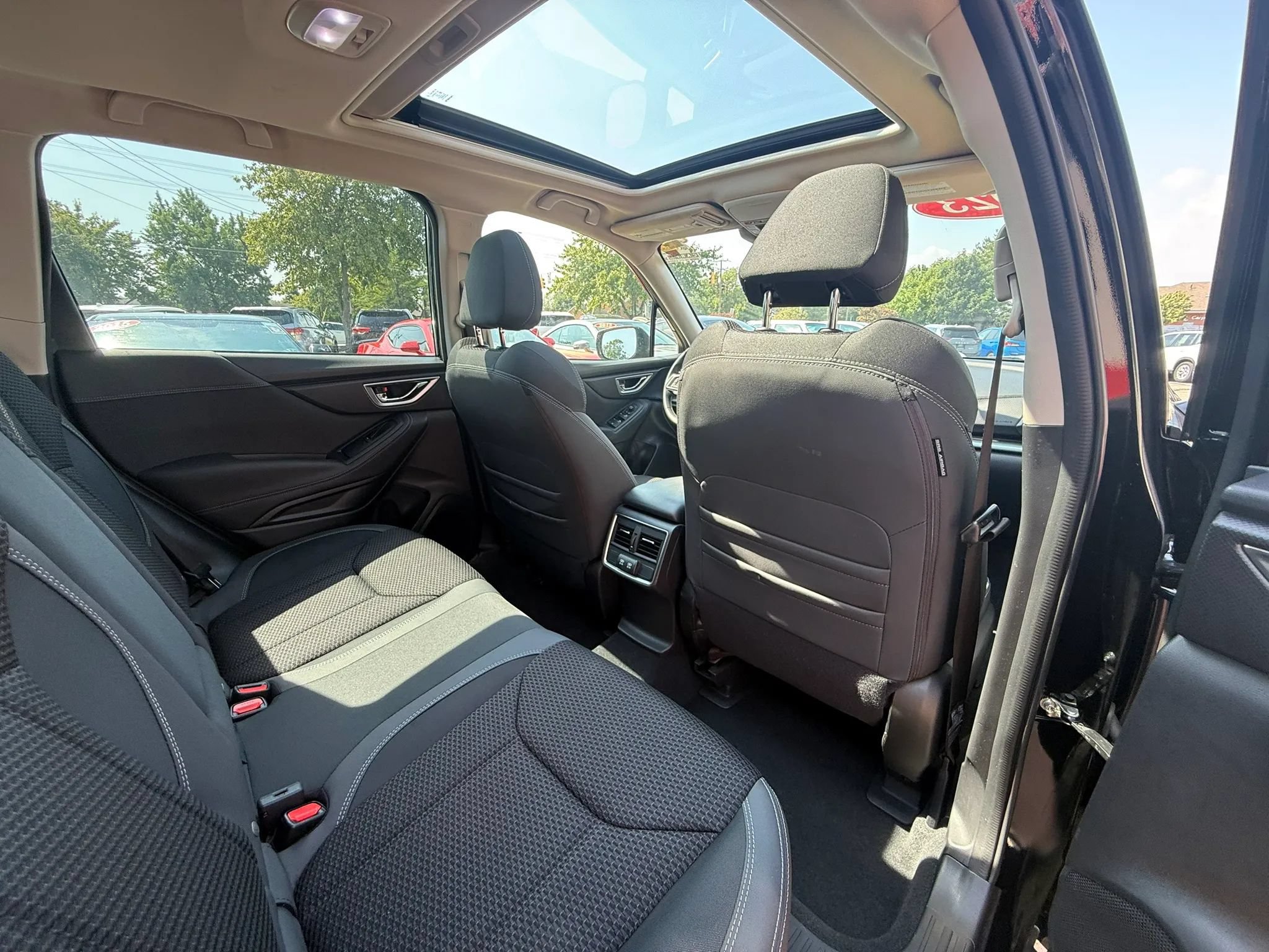 Used 2023 Subaru Forester Premium AWD/4WD image 12