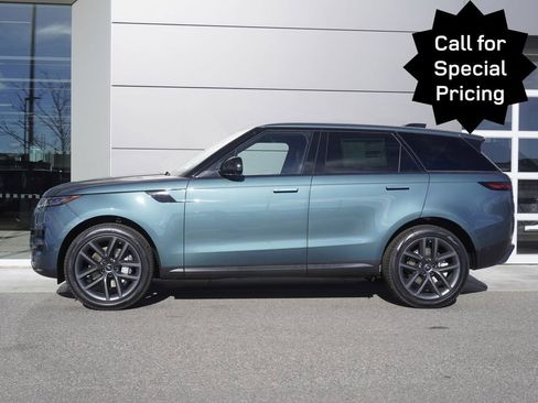 New 2025 Land Rover Range Rover Sport SE AWD/4WD image 8
