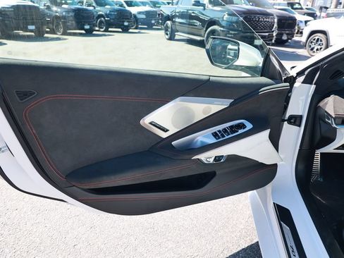 Used 2023 Chevrolet Corvette Stingray Premium Conv w/ Z51 Performance Package RWD image 19