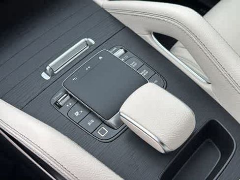 Certified 2026 Mercedes-Benz GLE 350 4MATIC image 8
