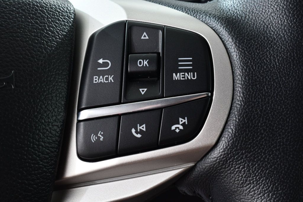 Used 2024 Ford Explorer XLT w/ Equipment Group 202A AWD/4WD image 34