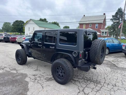 Used 2014 Jeep Wrangler Unlimited Sport w/ Quick Order Package 24S AWD/4WD image 8