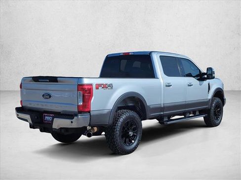 Used 2018 Ford F250 Lariat w/ Chrome Package image 6