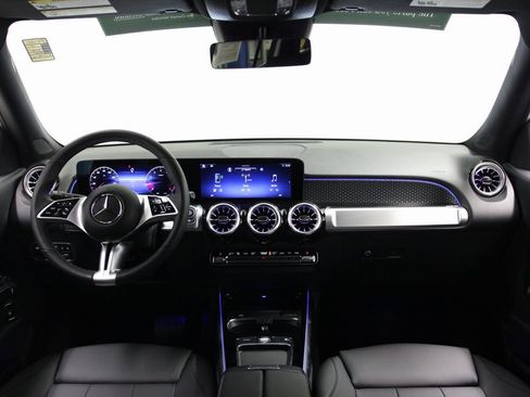 Certified 2024 Mercedes-Benz GLB 250 4MATIC image 2