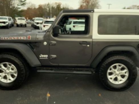 Used 2021 Jeep Wrangler Sport image 5